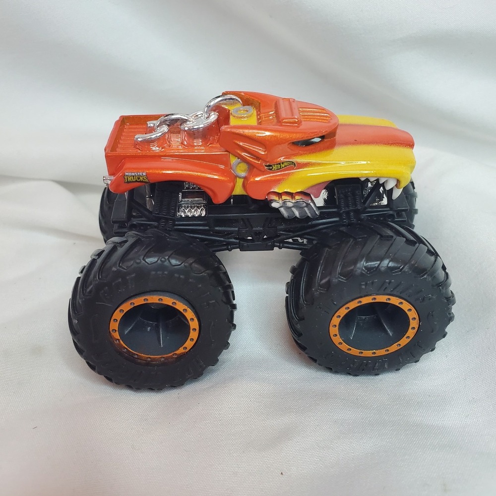 Hot Wheels Monster Trucks Hotweiler Dog Die-Cast 1:64 Orange Yellow Toy Truck